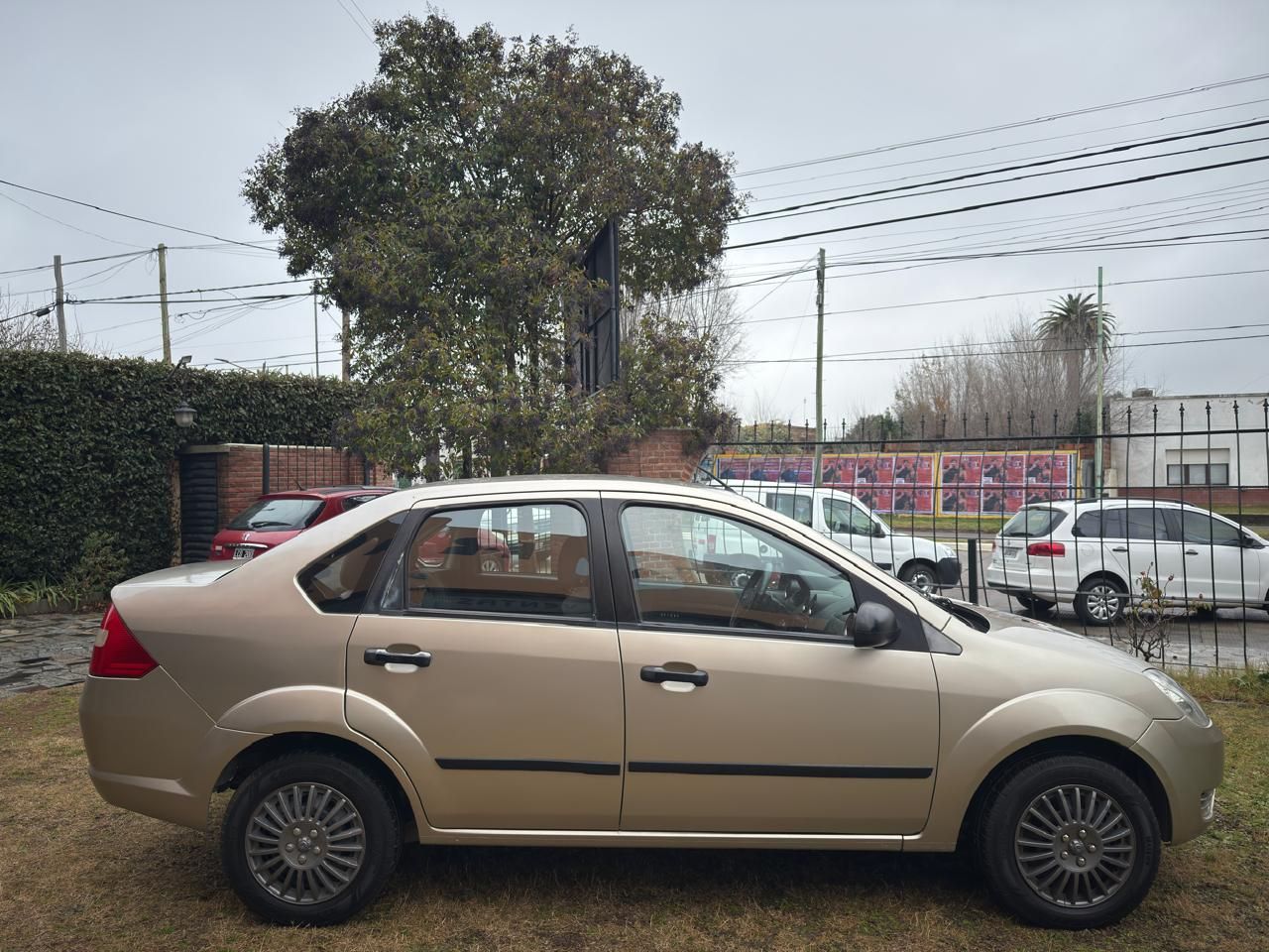 Ford Fiesta Max - Foto 4