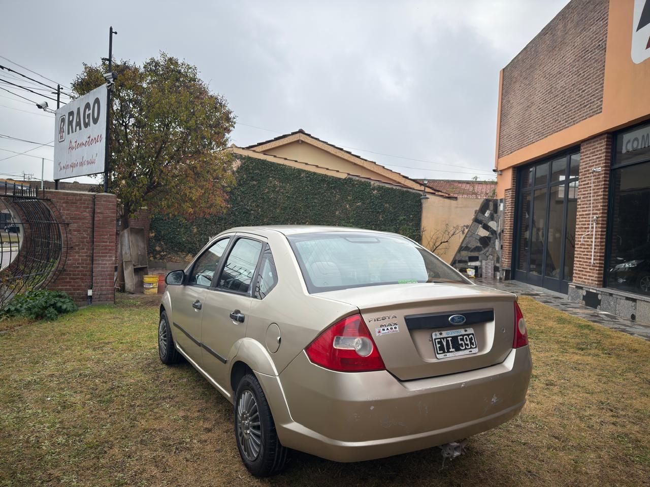 Ford Fiesta Max - Foto 7