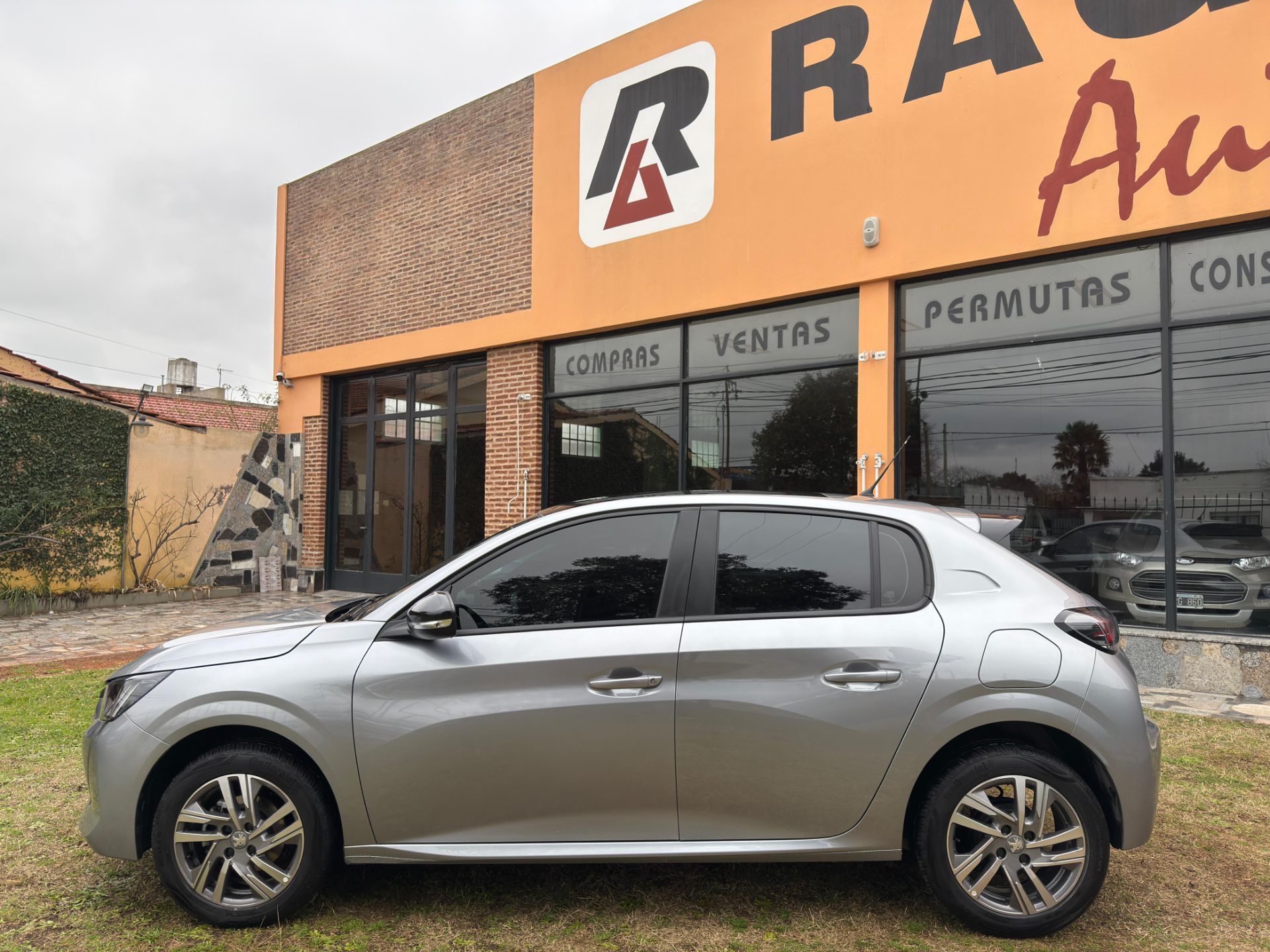 Peugeot 208 Feline - Foto 4