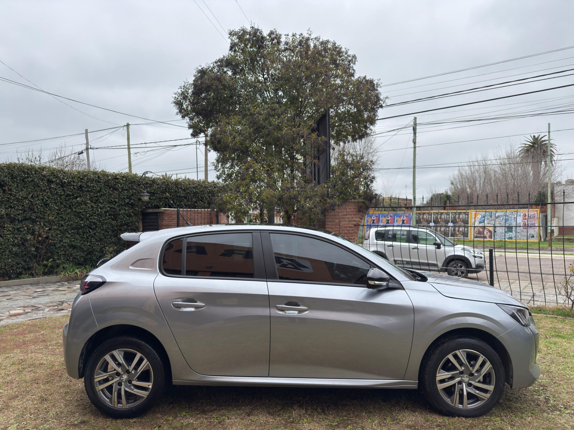 Peugeot 208 Feline - Foto 8