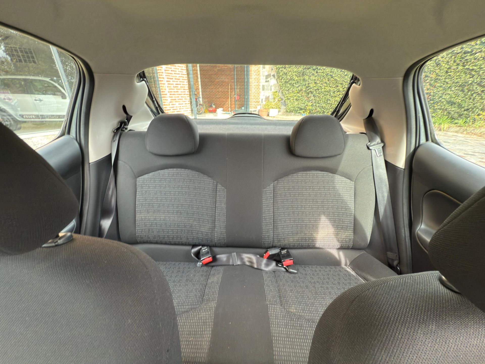 Peugeot 207 - Foto 10