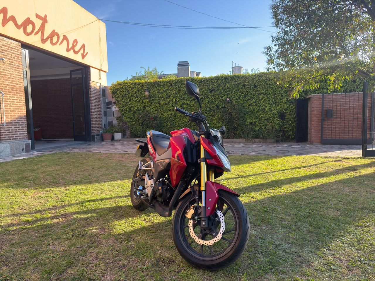 Honda CB190R - Foto 3