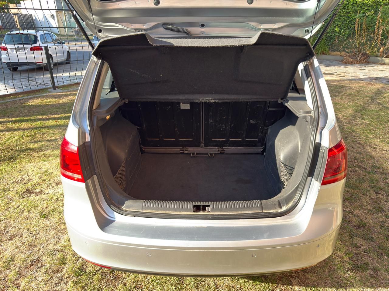 Volkswagen Suran - Foto 11