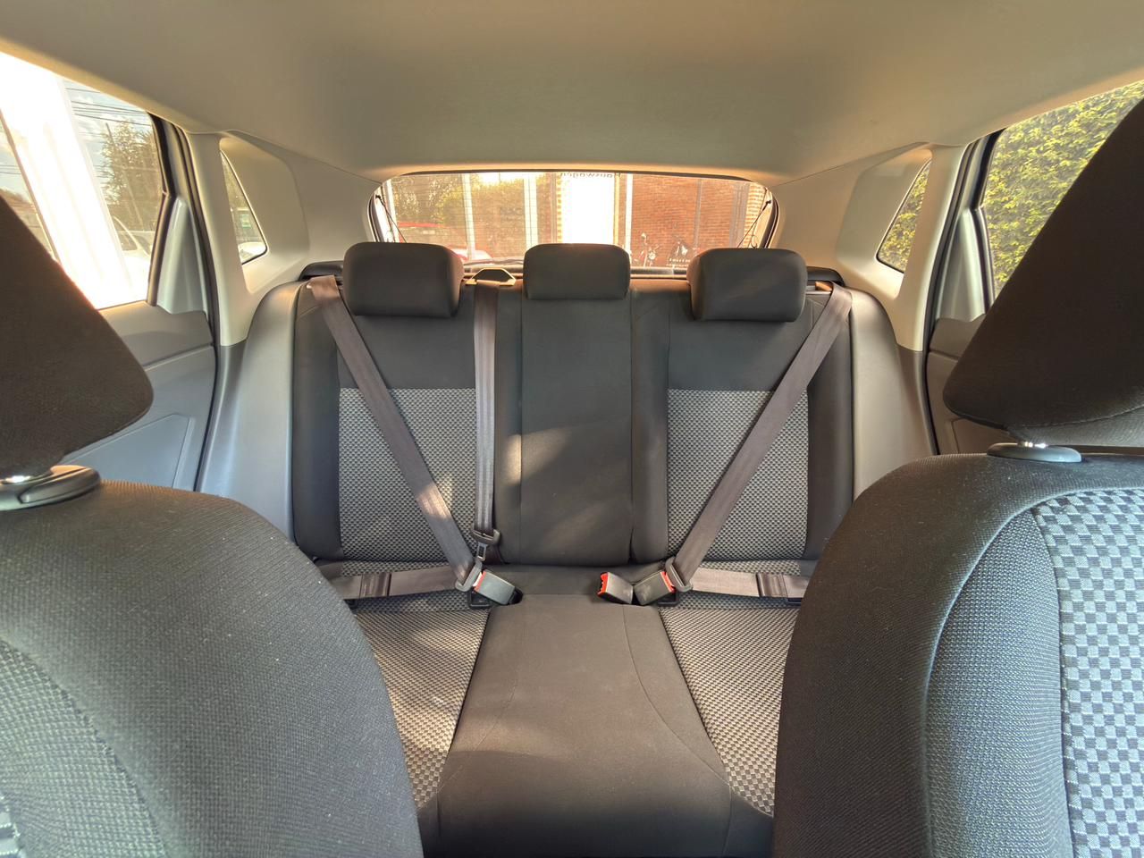 Volkswagen Polo - Foto 10