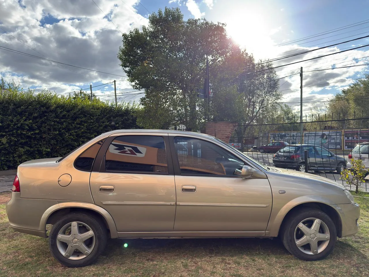Chevrolet Corsa Classic LT - Foto 4