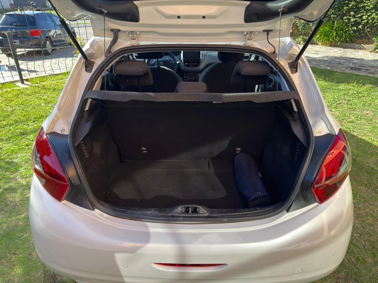 Peugeot 208 Allure - Foto 11