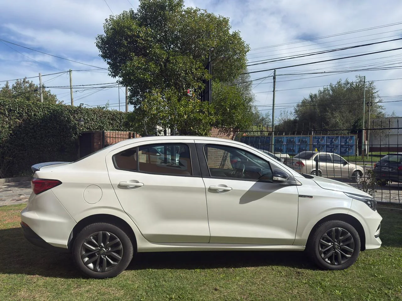 Fiat Cronos - Foto 4